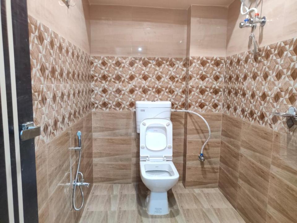 Hotel Vaishnavi Near Baba Dham Temple Диогар Екстериор снимка
